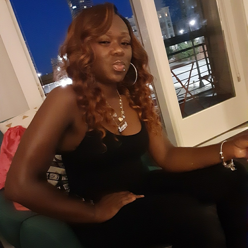 Meet your Posher, Artisha